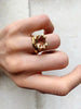 SHYLA LONDON - OVAL CLAW RING - Champagne