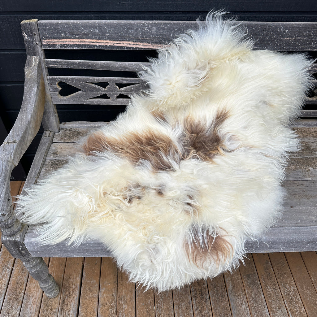 ICELANDIC SHEEPSKIN RUG - White & Brown Spot #01