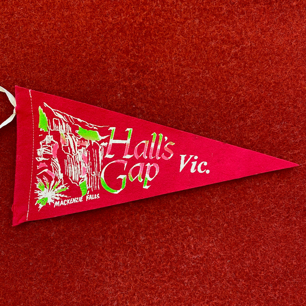 VINTAGE PENNANT - Mackenzie Falls/ Pinnacle Point, Halls Gap, VIC